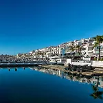 Apartment In Puerto Banus With Pool Views And Parking